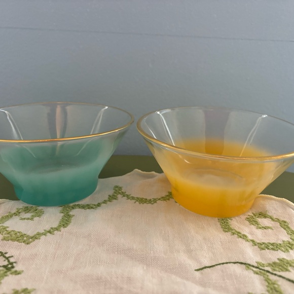Vintage Midcentury Blendo Bowls Gold Rimmed Frosted Glass Set Of 4 - Picture 4 of 5